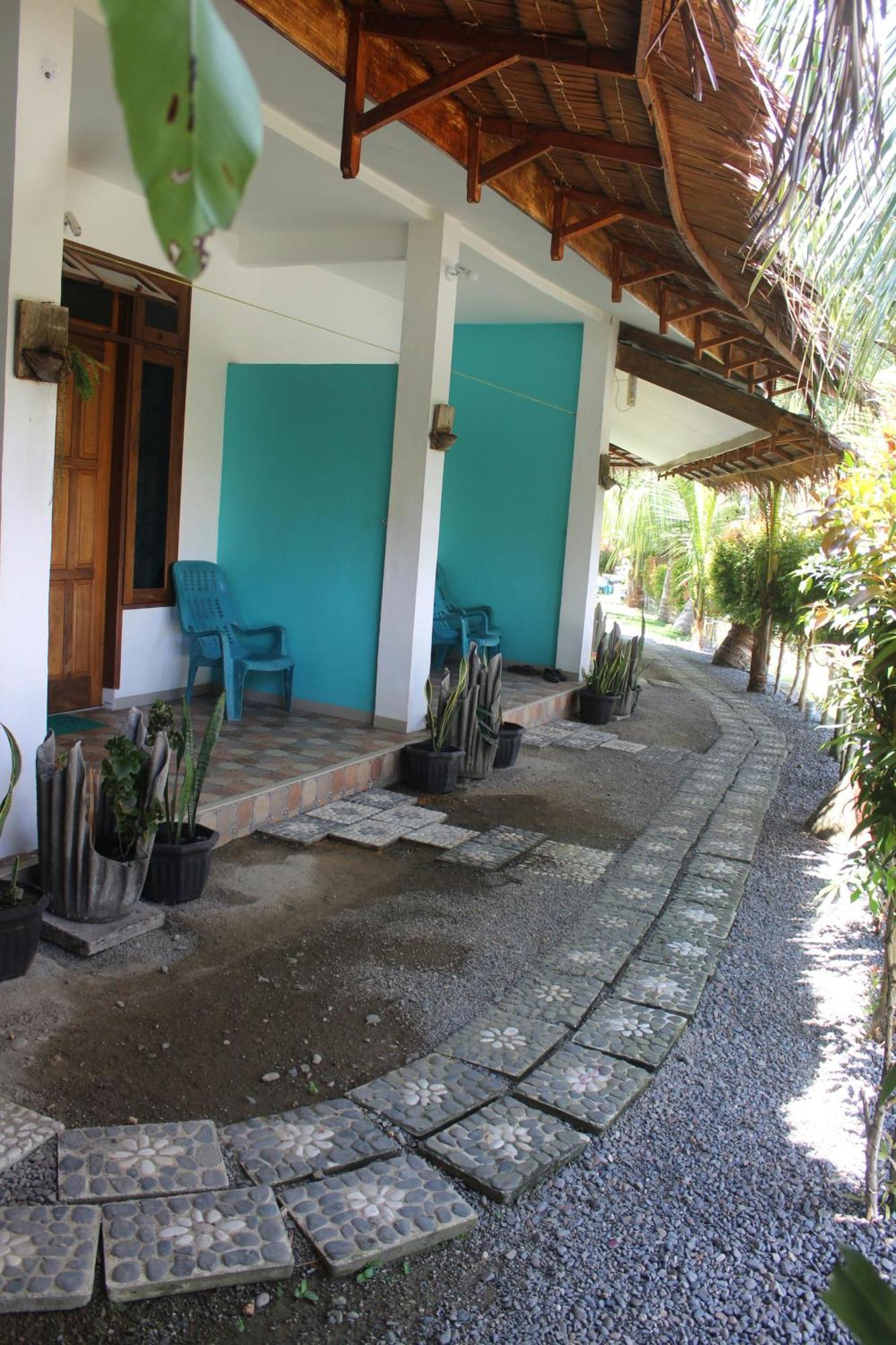 Eco Trekking Lodge, Bar & Jungle Tour'S Bukit Lawang Exterior photo