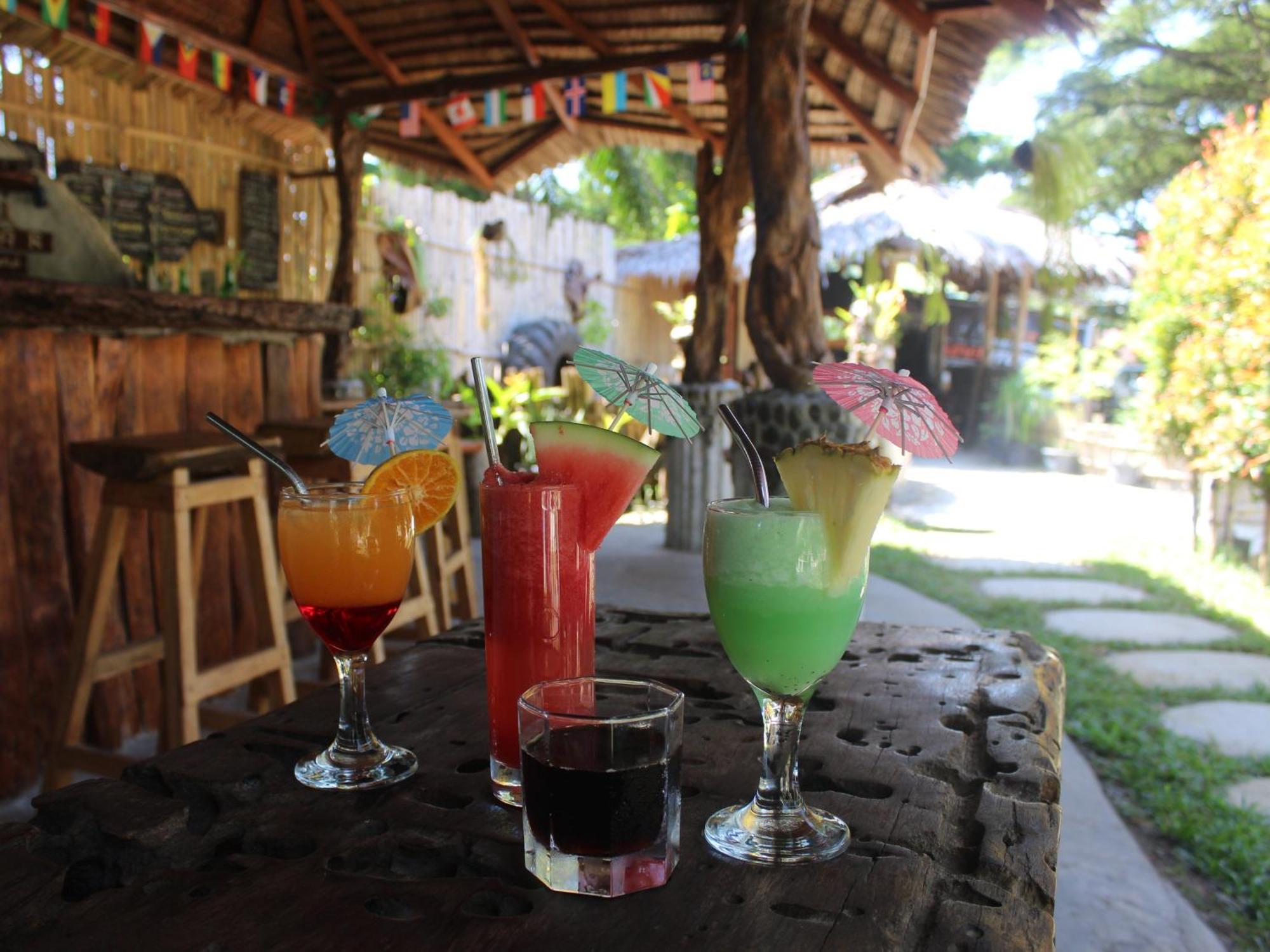 Eco Trekking Lodge, Bar & Jungle Tour'S Bukit Lawang Exterior photo